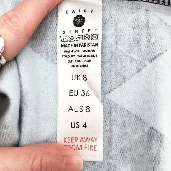 NWT Urban Outfitters Daisy Street Blue Argyle Diamond Button Down Shirt Size S - Picture 4 of 5